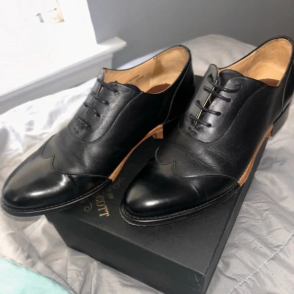 Red and Brown Textured Fabric - Picture 1 of 5